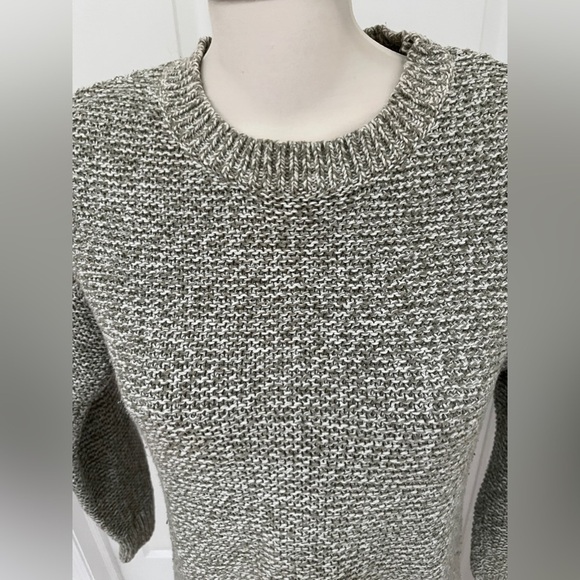 Reitmans pullover knit sweater ladies medium - Picture 2 of 5